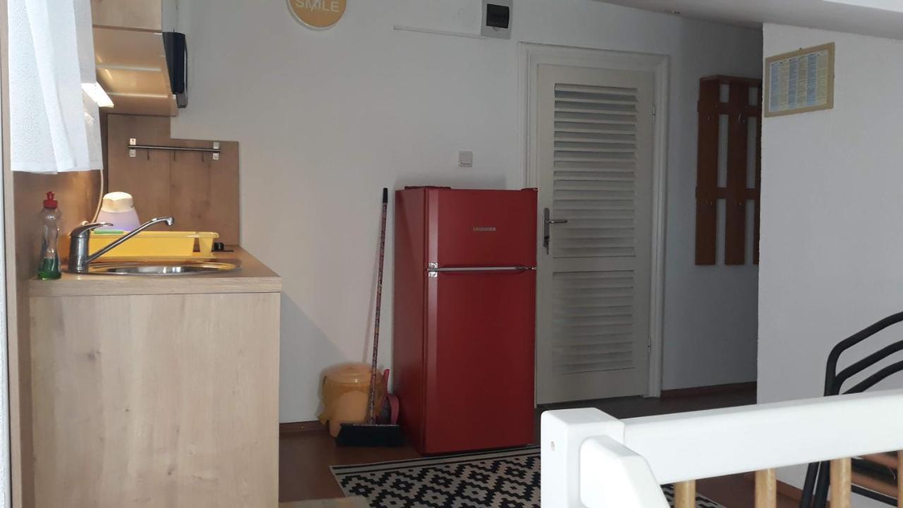 Apartment Sandra 2+2 *** Цриквениця Екстер'єр фото